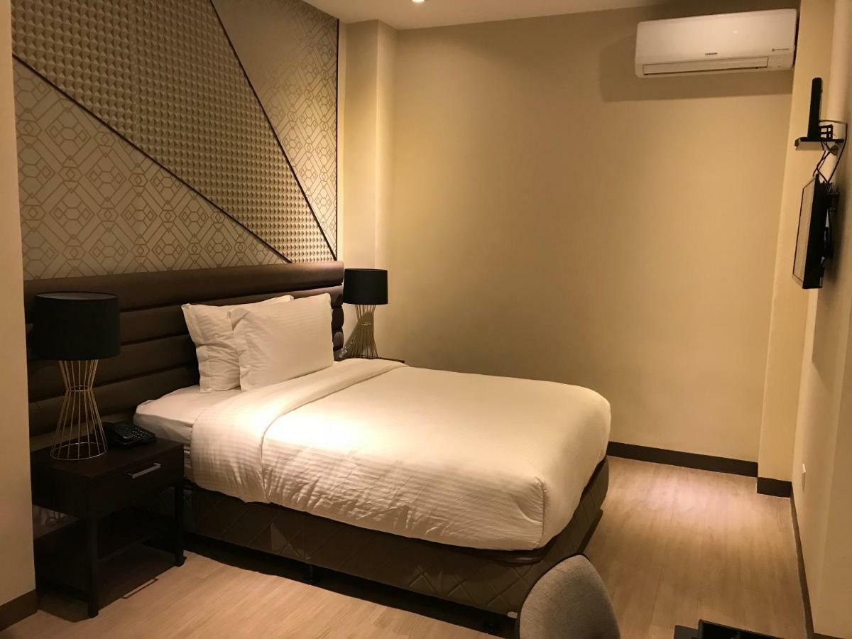 Maxx Hotel Ortigas Pasig City Exteriér fotografie